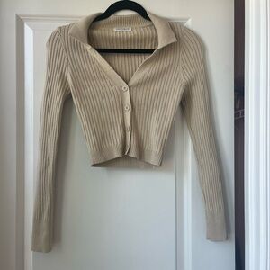 Vestique Crop Top Sweater Material